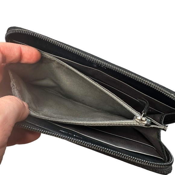 Authentic CHANEL Precious Symbols Black Patent Quilted Leather Zippy Wallet - Picture 12 of 16